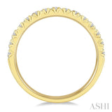 1/2 ctw 15Stones Round Cut Diamond Wedding Band in 14K Yellow Gold