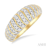 1/2 Ctw Lightweight Ribbed Round Cut Diamond Band in 10K Yellow Gold