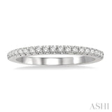 1/4 Ctw Round Cut Diamond Wedding Band in 14K White Gold