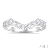 3/4 Ctw Curved Round Cut Diamond Wedding Band in 14K White Gold