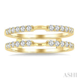 1/2 Ctw Shared Prong Round Cut Diamond Insert Ring in 14K Yellow Gold