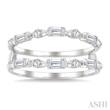 1/2 Ctw Baguette and Round Cut Diamond Link Insert Ring in 14K White Gold