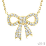 1/5 Ctw Bow Round Cut Diamond Petite Fashion Pendant With Chain in 10K Yellow Gold
