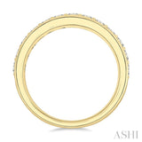 1 1/2 Ctw Round Cut Diamond Eternity Wedding Band in 14K Yellow Gold