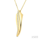 1/3 Ctw Flame Curve Round Cut Diamond Fashion Pendant With Chain in 14K Yellow Gold