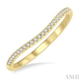 1/10 ctw Arched Center Round Cut Diamond Wedding Band in 14K Yellow Gold