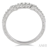 1/6 ctw Round Diamond Wedding Band in 14K White Gold