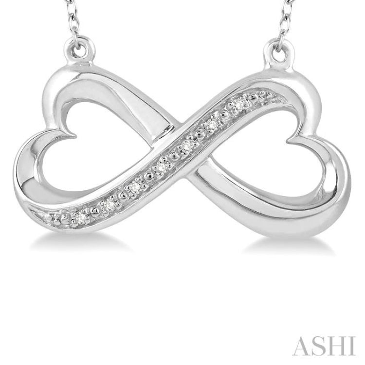 Infinity Heart Shape Silver Diamond Fashion Pendant
