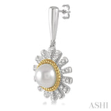 Flower Shape Pearl & Diamond Earrings