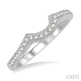 1/6 ctw Curved Center Round Cut Diamond Wedding Band in 14K White Gold