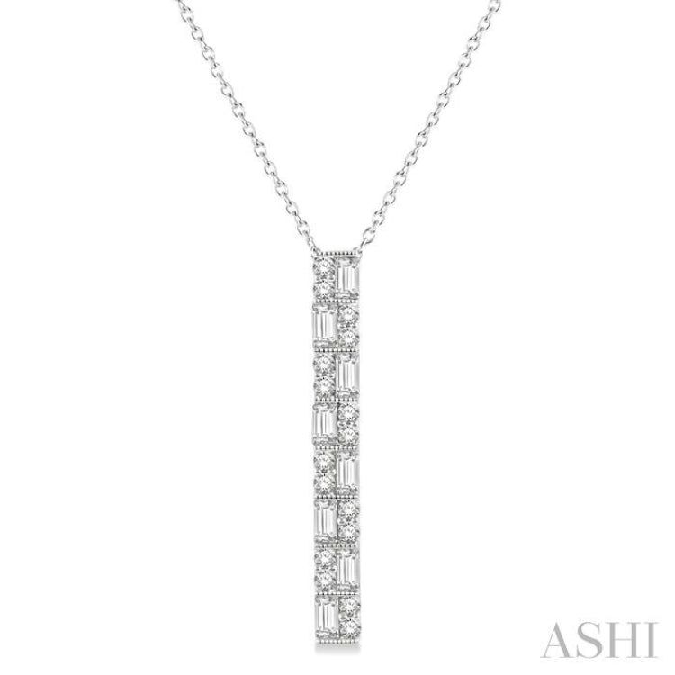 14K White Gold Curved Diamond Bar Necklace | NK4879W45JJ | Gabriel & Co