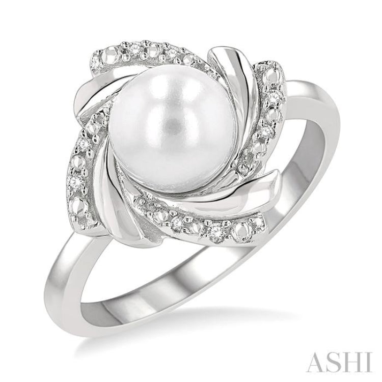 Style Spotlight: Cultured Pearl Engagement Rings | Jared